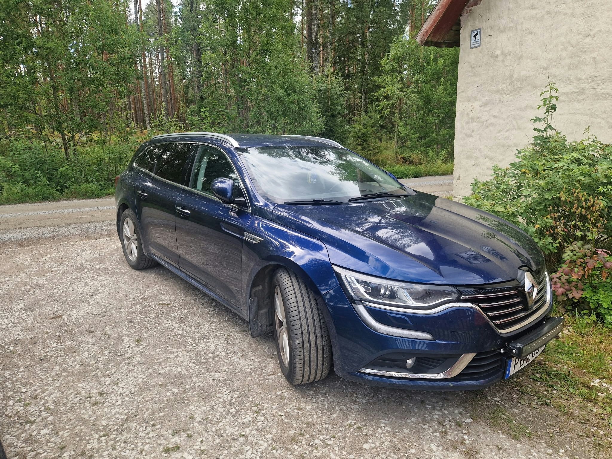 Renault Talisman Grandtour 1.6 TCe EDC 2016, kuva 2/5