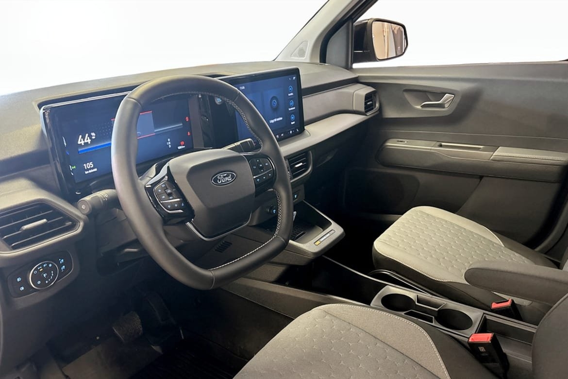 Ford E-Transit Courier 2026, photo 4/7