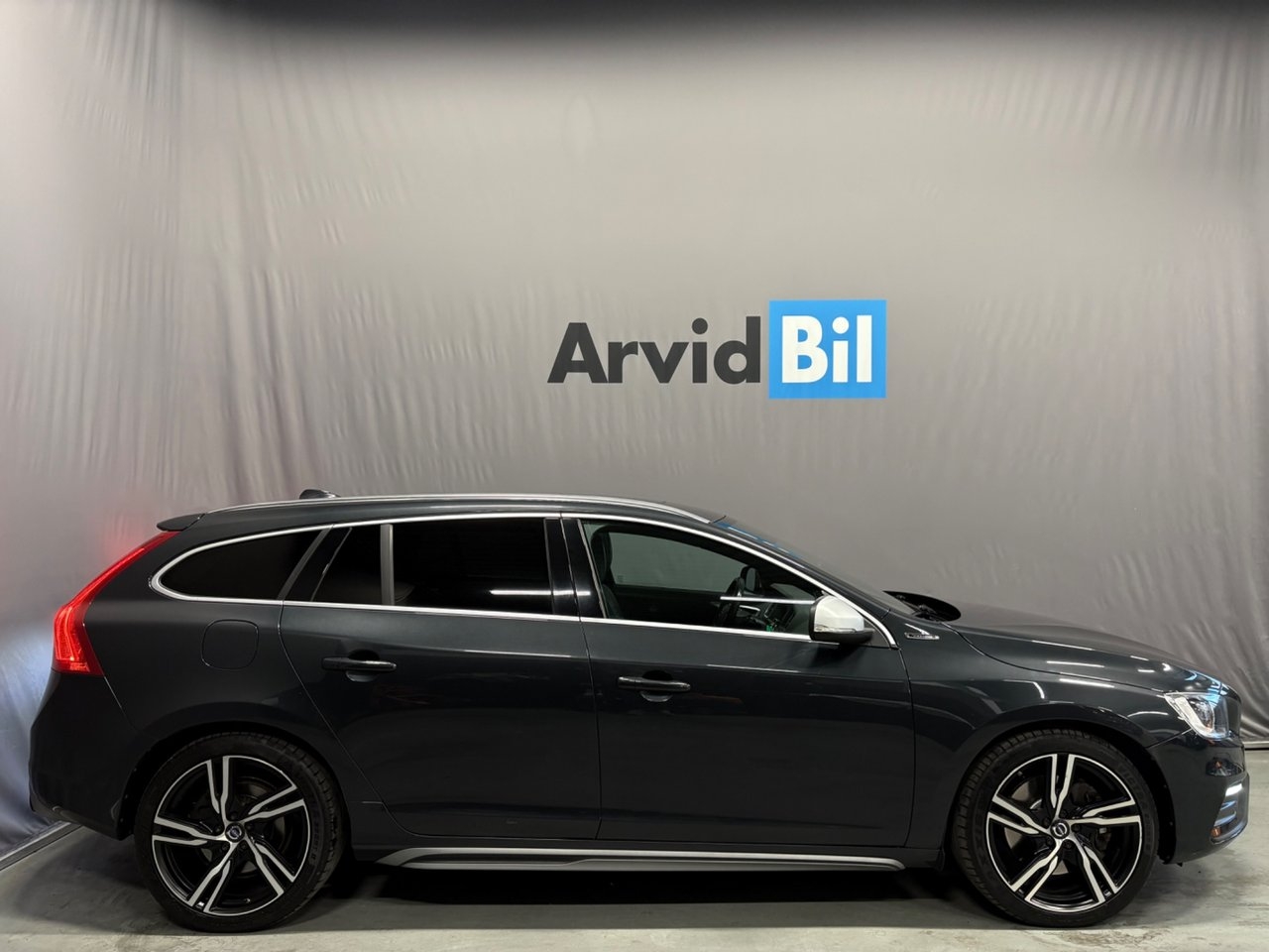 Volvo V60 2017, bild 2/10