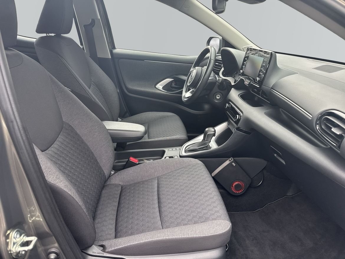 Toyota Yaris Active Komfort Vinterhjul 2020, bild 7/11