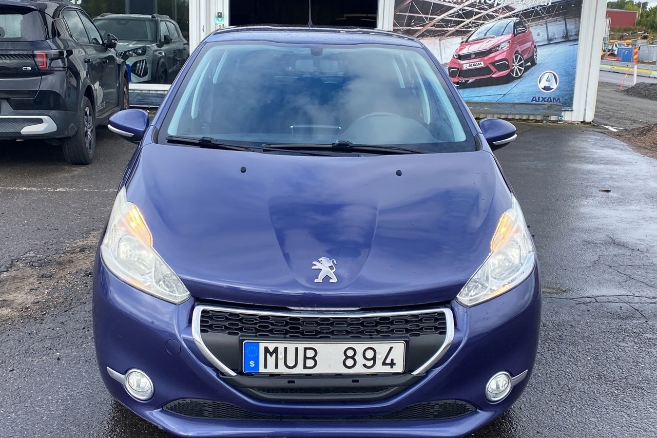 Peugeot 208 Active 1.4 HDi 68HK 2012, bild 7/10