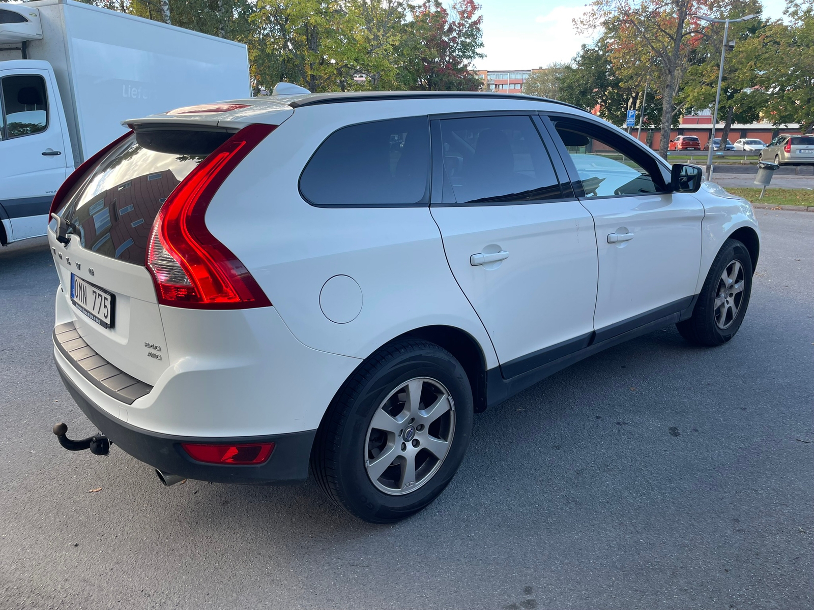Volvo XC60 2.4D AWD Geartronic 2010, bild 3/6