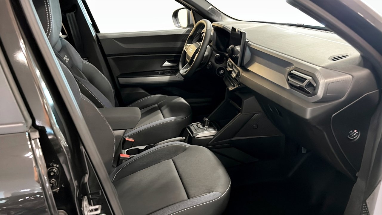 Dacia Duster EXPRESSION HYBRID 155 2026, kuva 3/10
