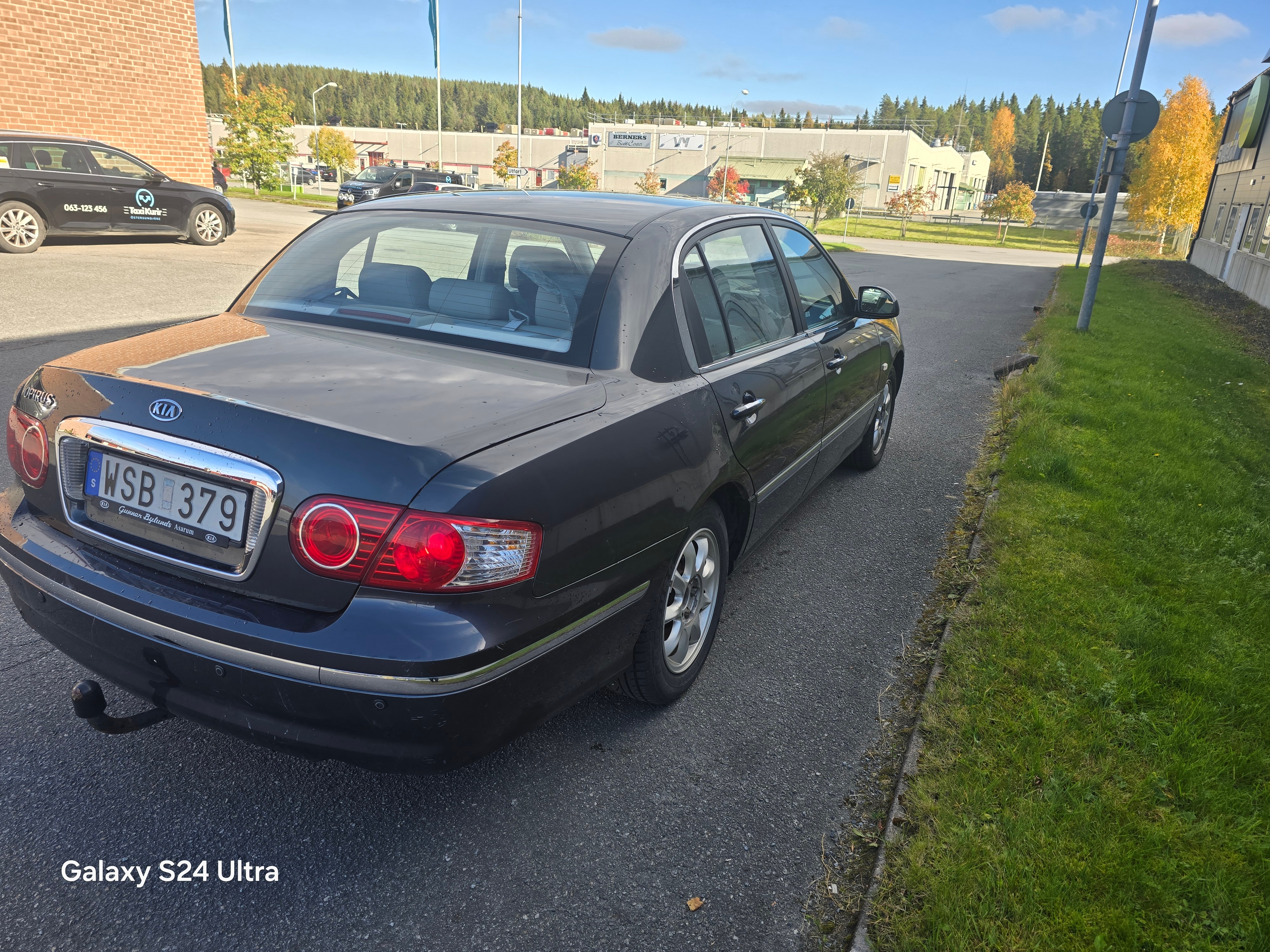Kia Opirus 3.5 V6 Automatisk 2005, bild 3/5