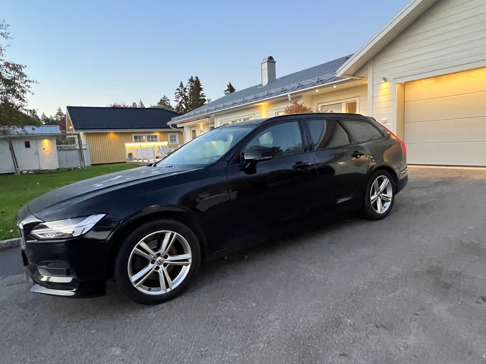 Volvo V90 D4 AWD Geartronic 2017, kuva 5/6