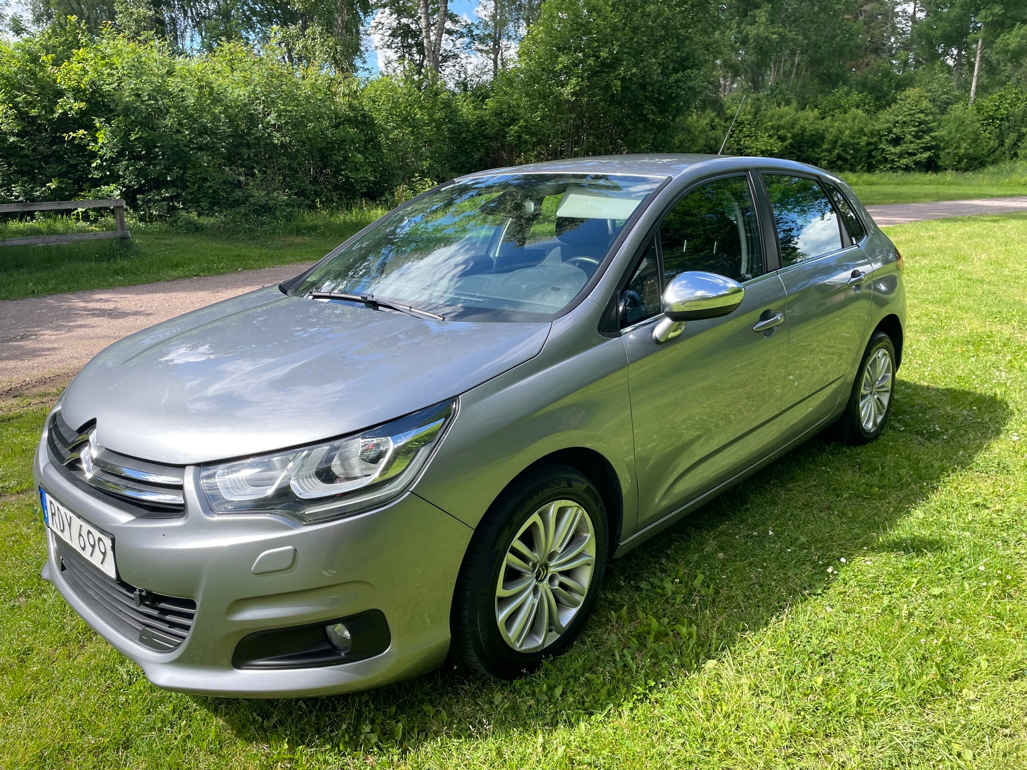 Citroen C4 1.6 BlueHDi EAT 2016, photo 2/7