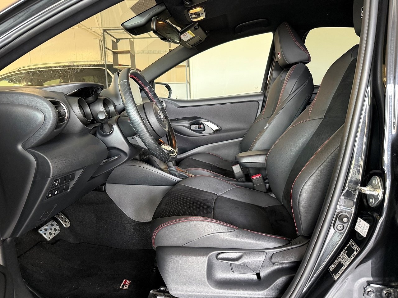 Toyota Yaris Hybrid CVT 116HK GR SPORT 2023, bild 4/10