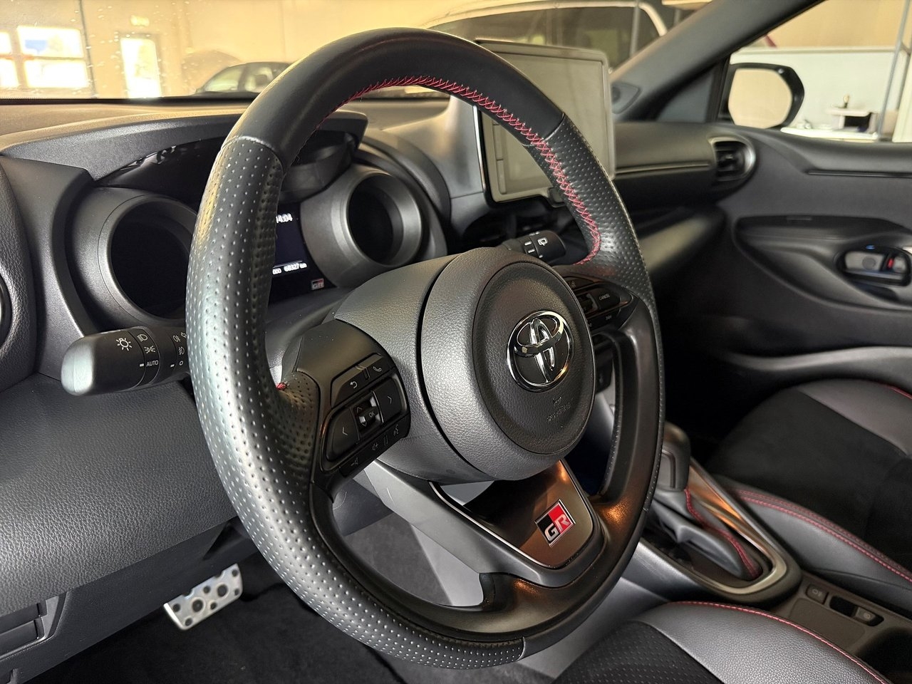Toyota Yaris Hybrid CVT 116HK GR SPORT 2023, bild 3/10