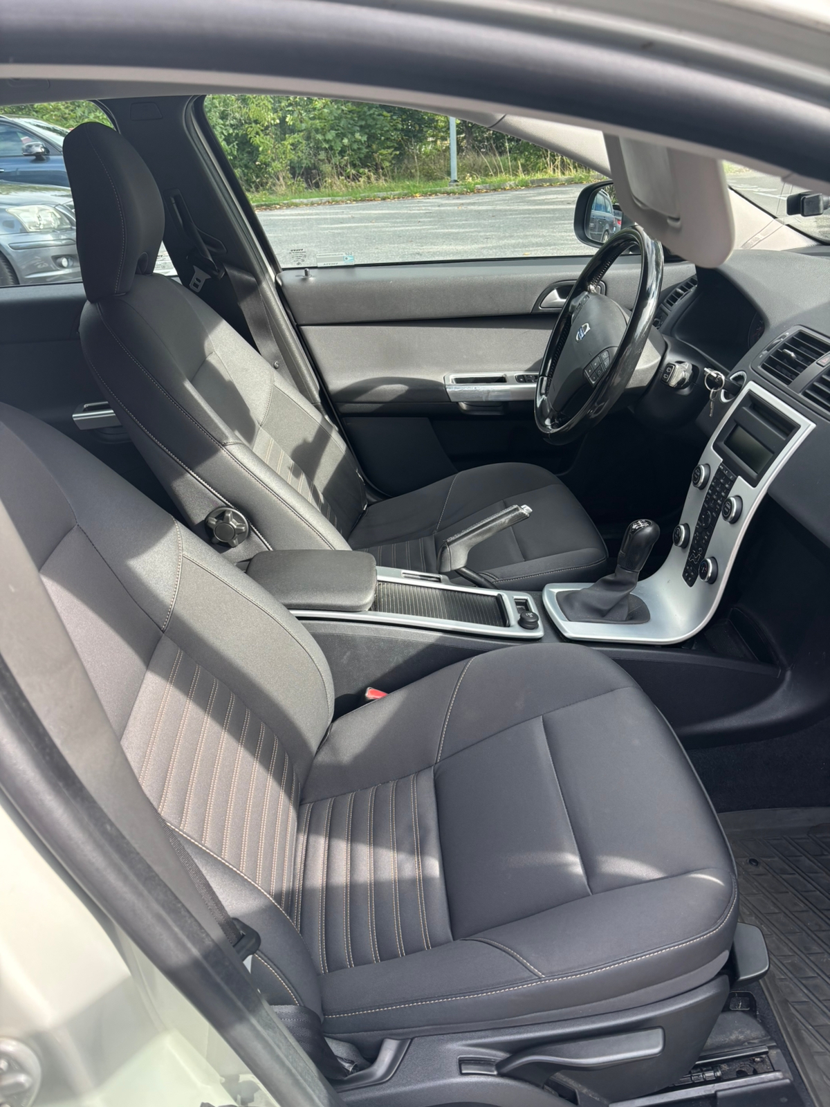 Volvo V50 D2 Manuell 2011, bild 5/9