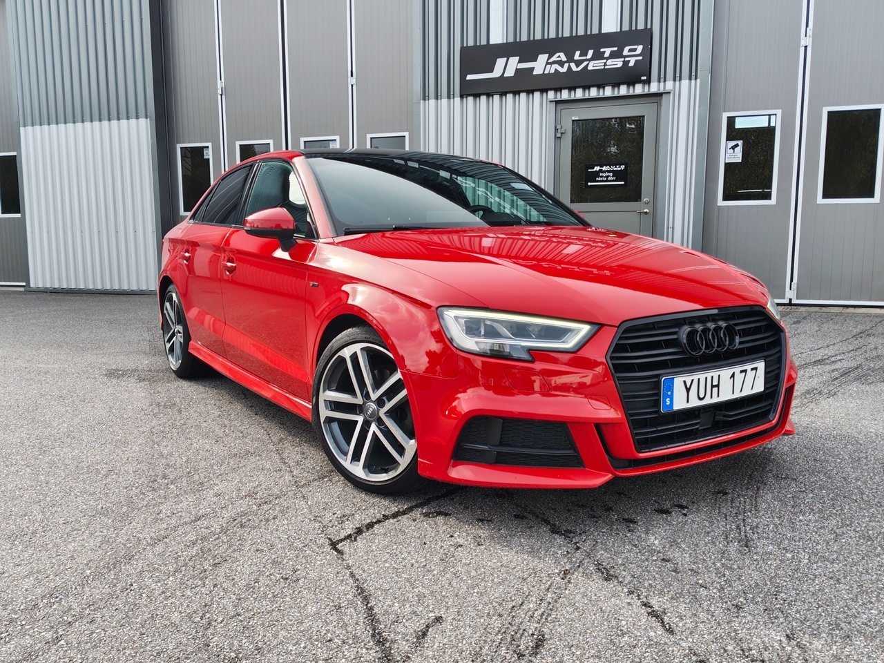 Audi A3 Sedan 35 TFSI S line Svsåld 2019, bild 2/10