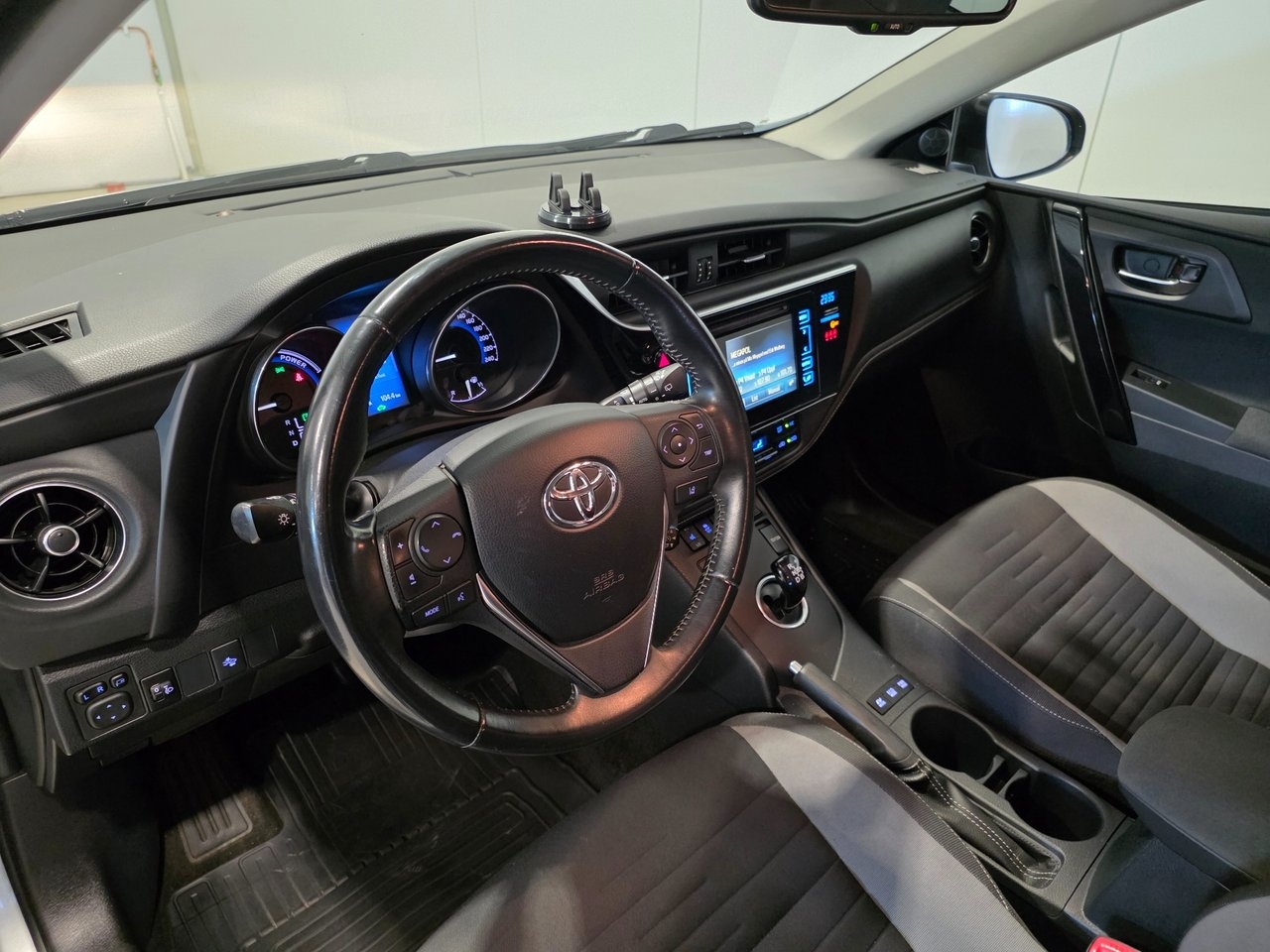 Toyota Auris 2016, bild 3/10