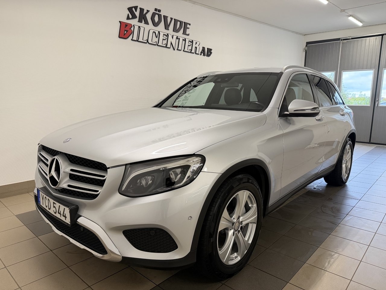 Mercedes-Benz GLC 2016, photo 2/10
