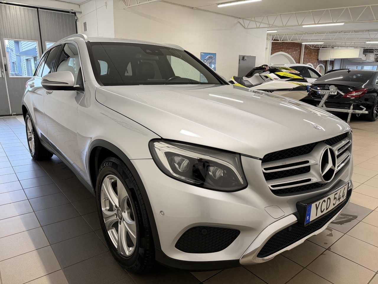 Mercedes-Benz GLC 2016, photo 6/10