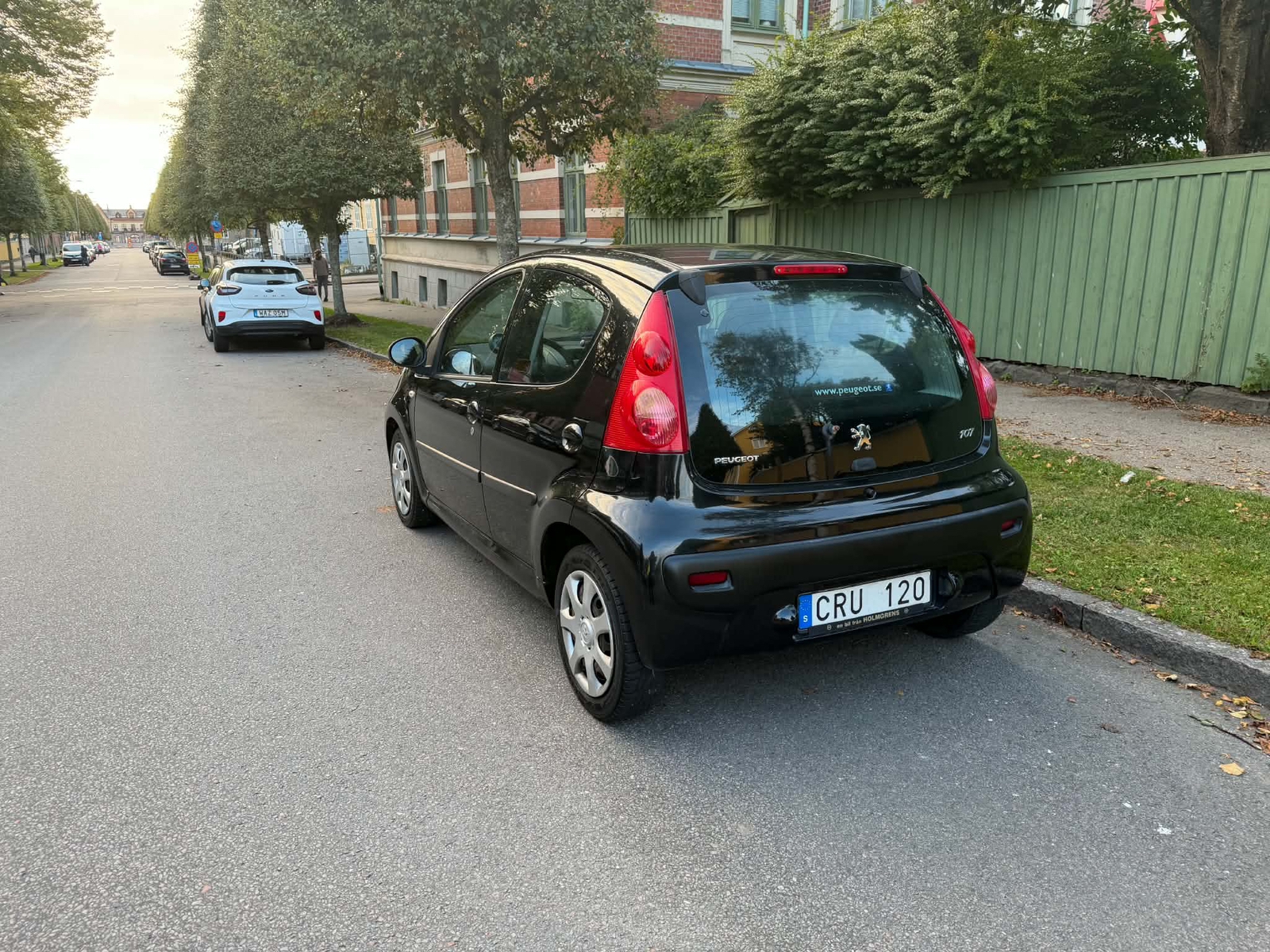 Peugeot 107 5-dörrar 1.0 Manuell 2010, photo 3/5