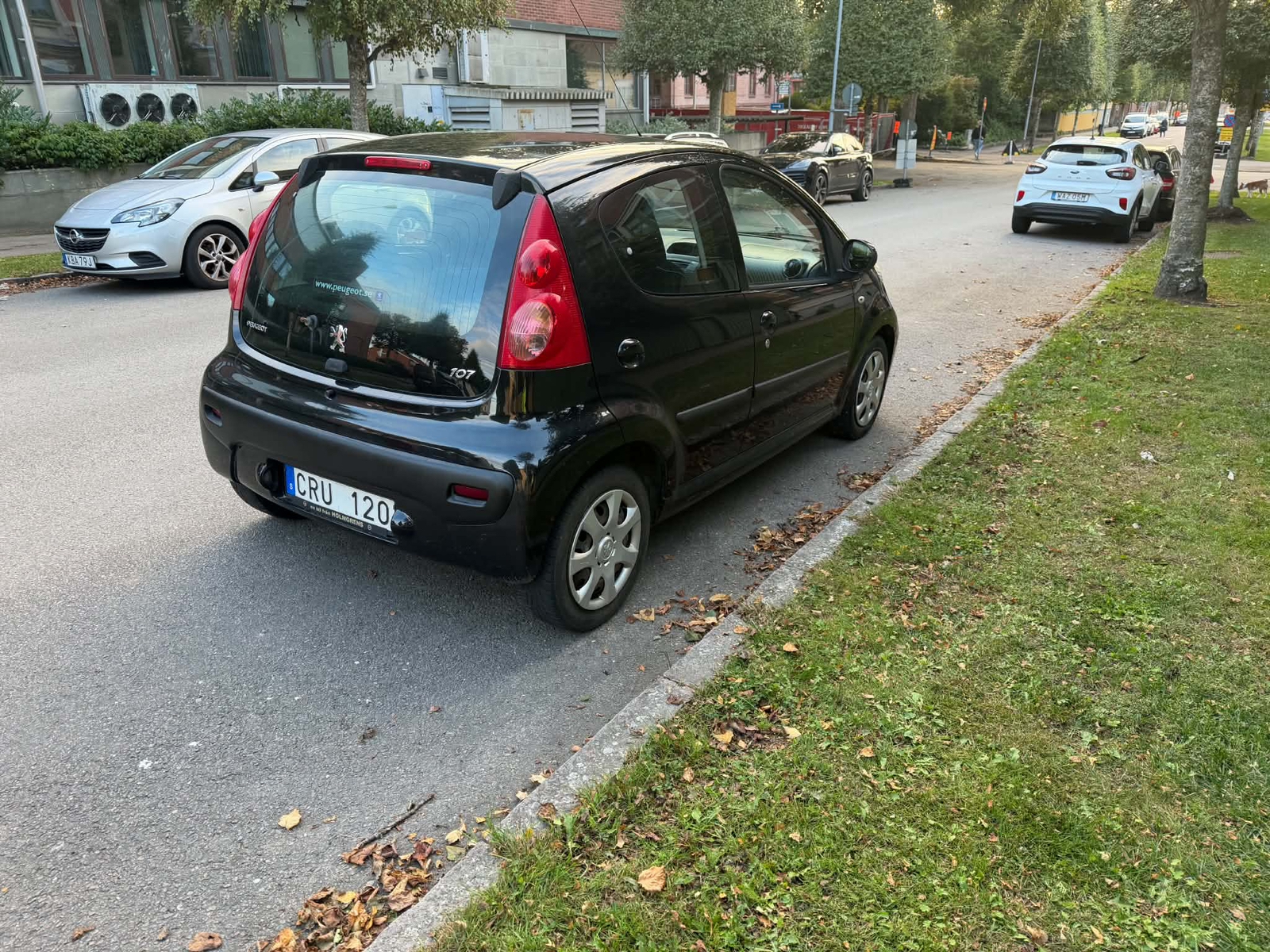 Peugeot 107 5-dörrar 1.0 Manuell 2010, photo 4/5