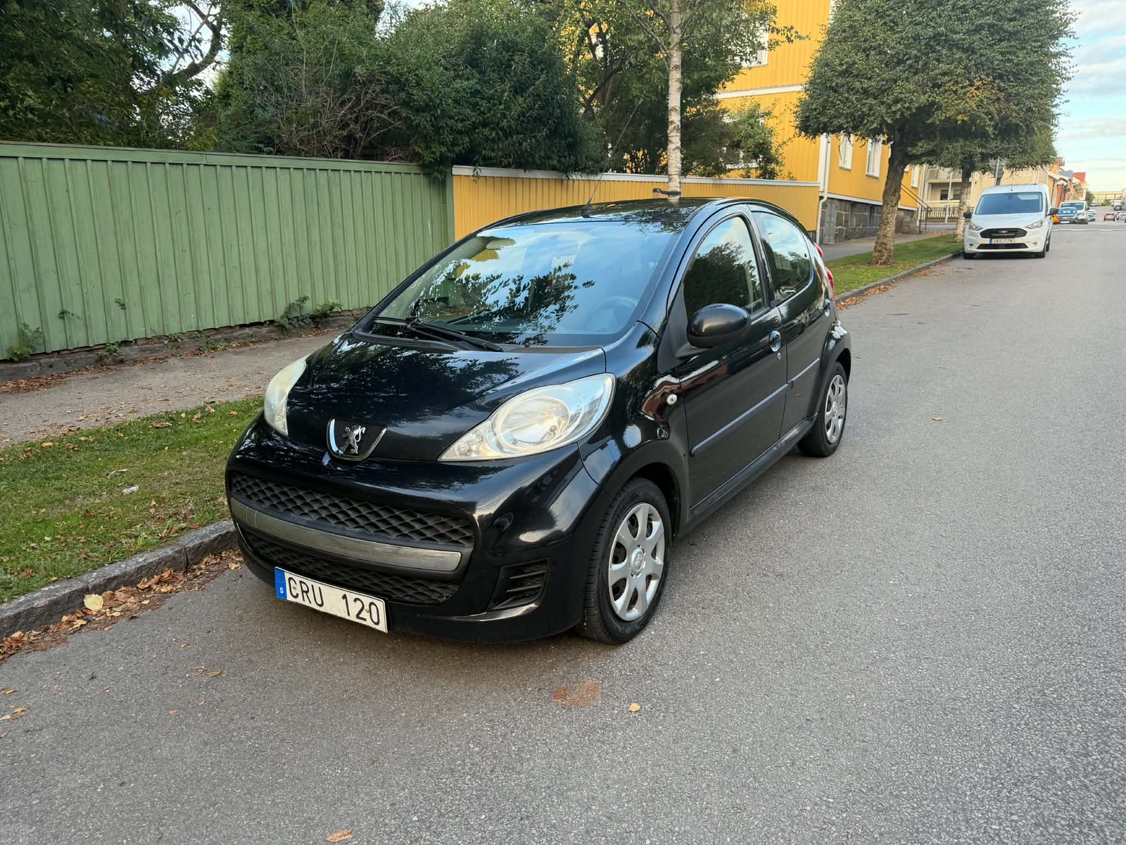 Peugeot 107 5-dörrar 1.0 Manuell 2010, photo 2/5