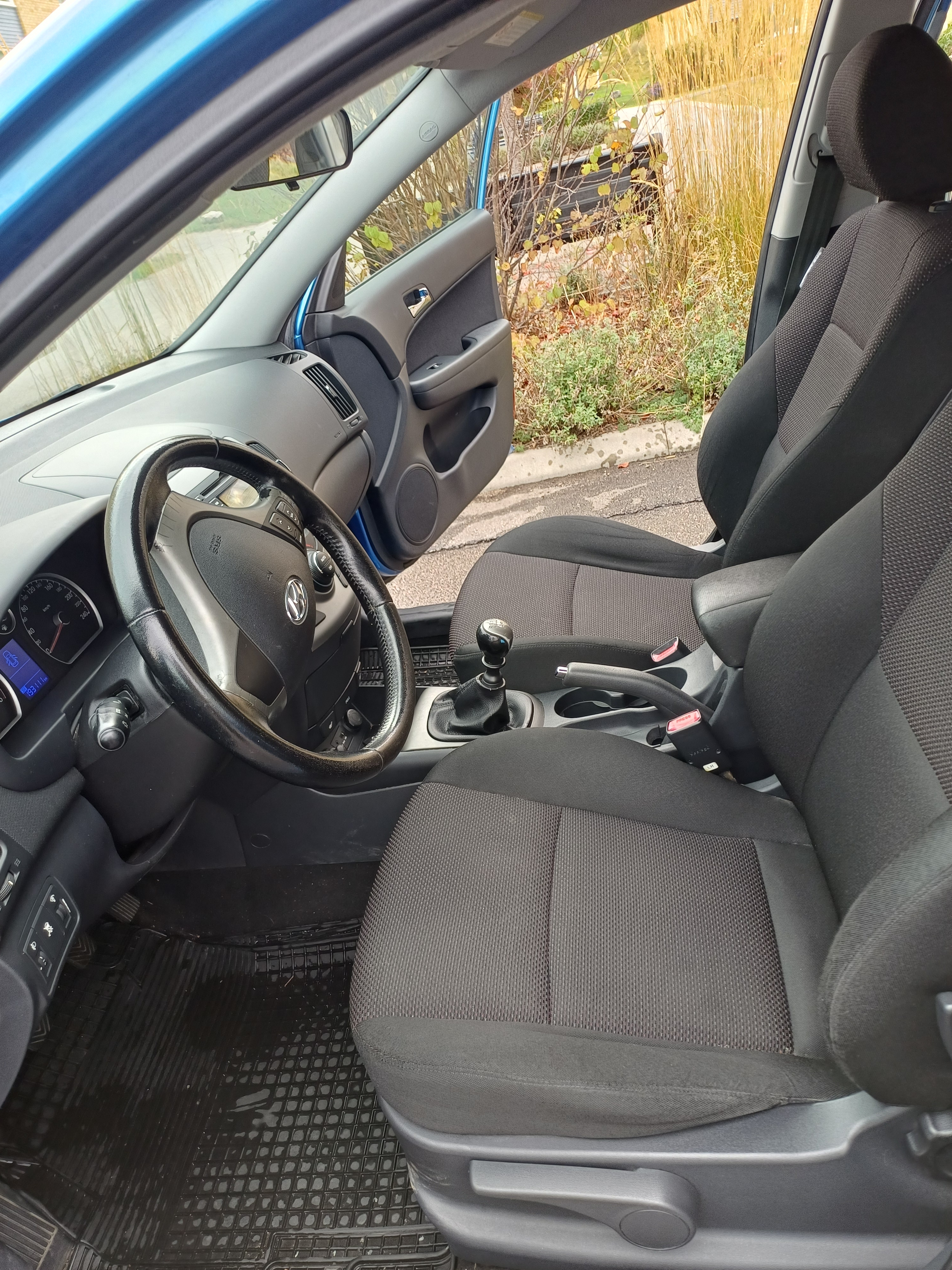 Hyundai i30 1.6 CRDi Manuell 2009, bild 7/10