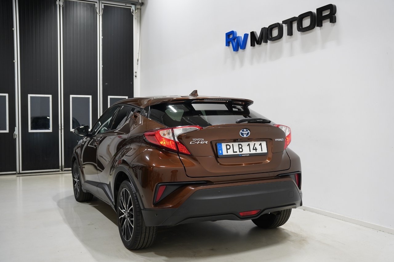 Toyota C-HR 2017, bild 4/10
