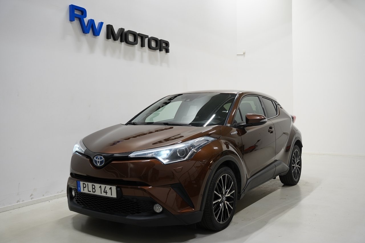 Toyota C-HR 2017, bild 2/10