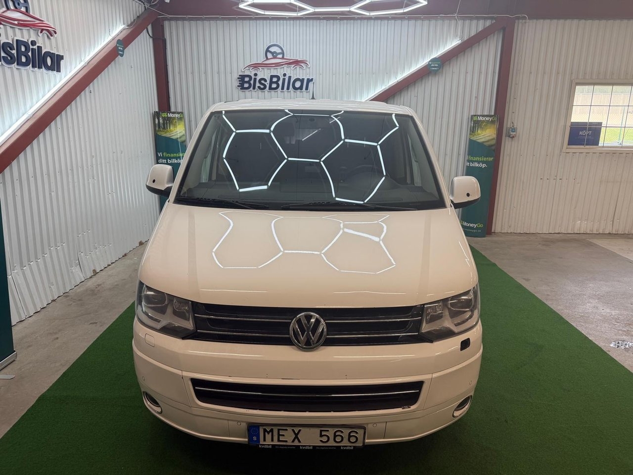 Volkswagen Multivan 2012, bild 2/10