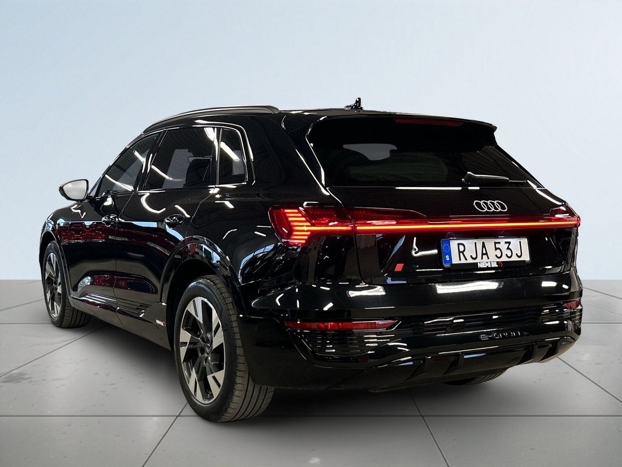 Audi Q8 e-tron 2024, bild 5/24