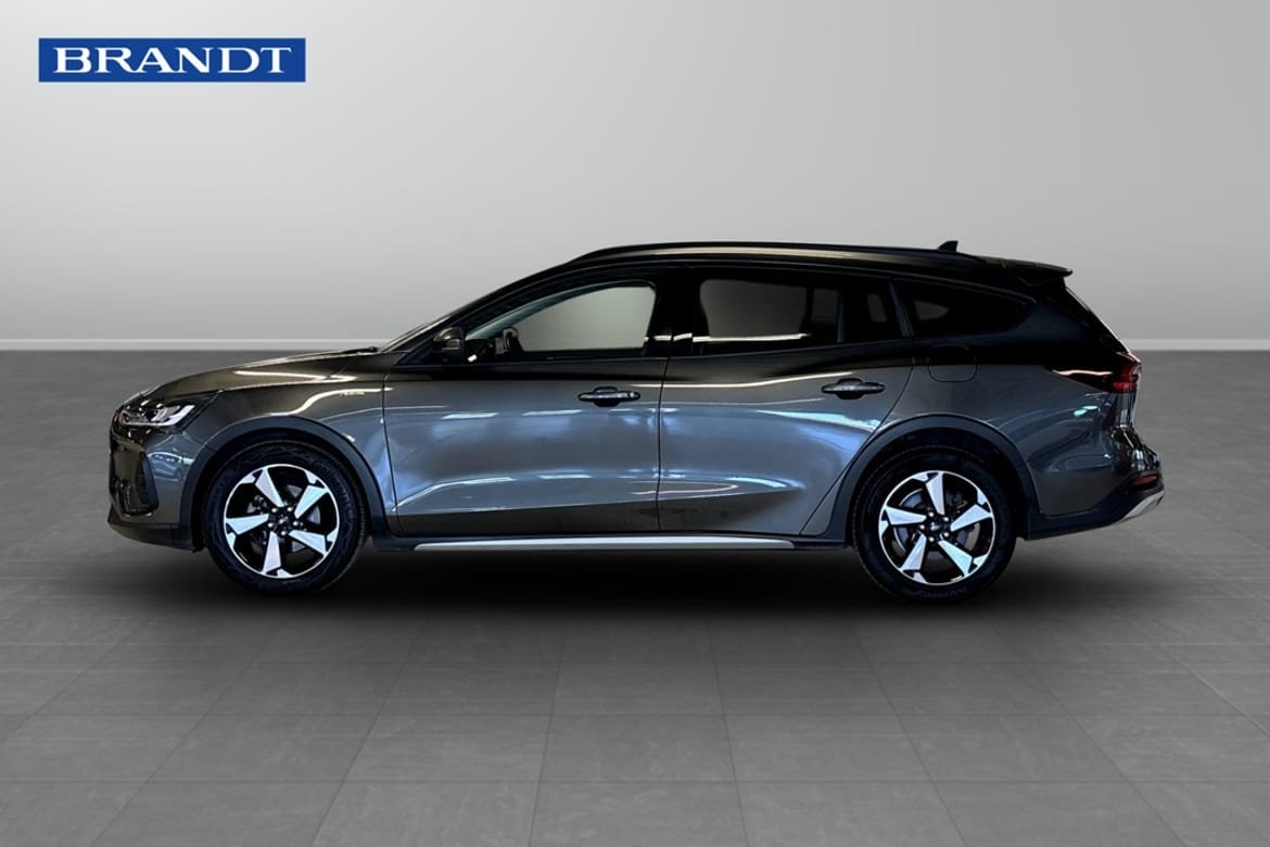 Ford Focus 2023, bild 3/9