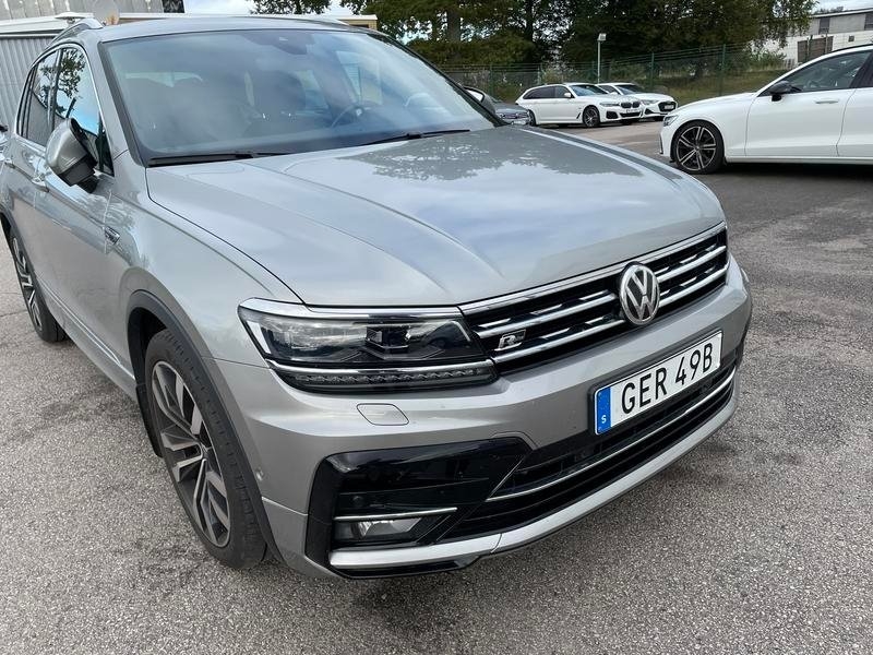 Volkswagen Tiguan 4MOTION R-LINE 2019, bild 2/5