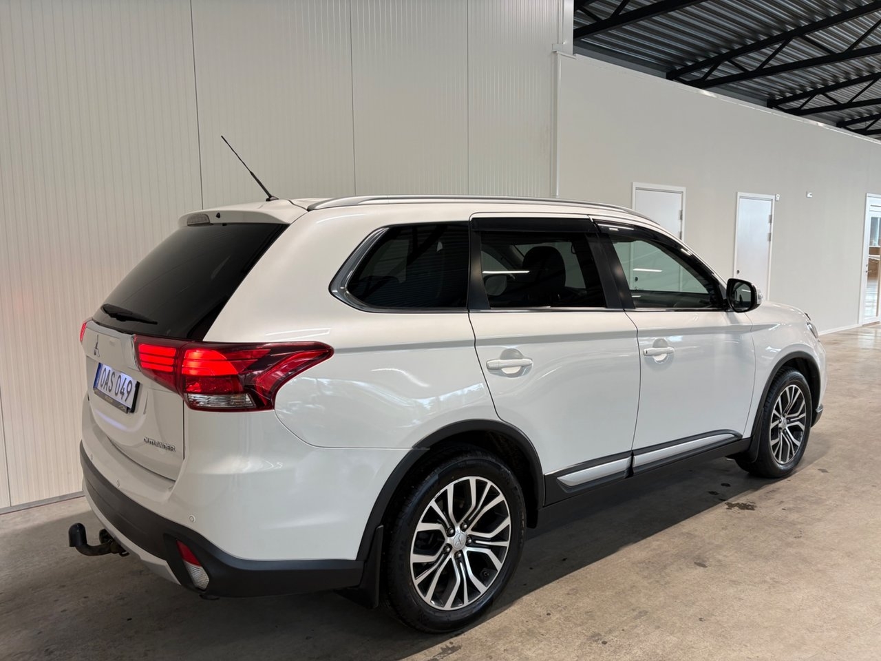 Mitsubishi Outlander 2.2 DI-D Business 2016, bild 3/10