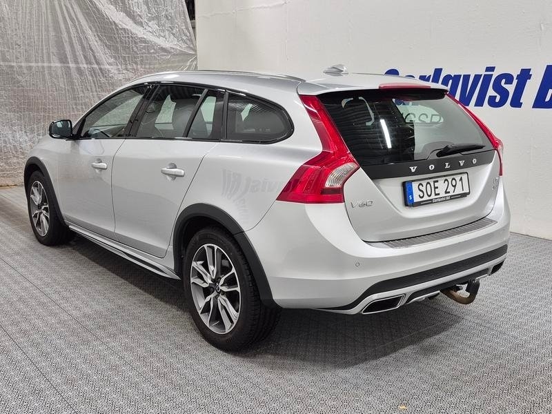 Volvo V60 Cross Country D4 AWD 2017, bild 5/7