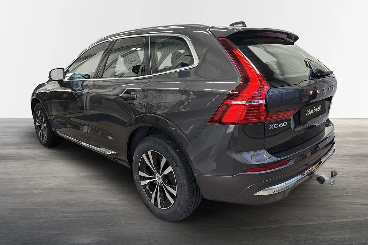 Volvo XC60 T6 Core Special Edition 2025, photo 2/10