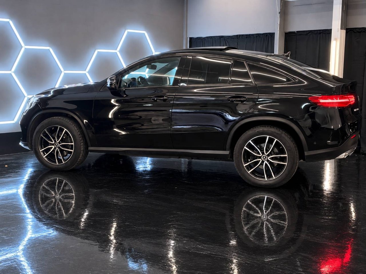 Mercedes-Benz GLE 2019, kuva 6/10