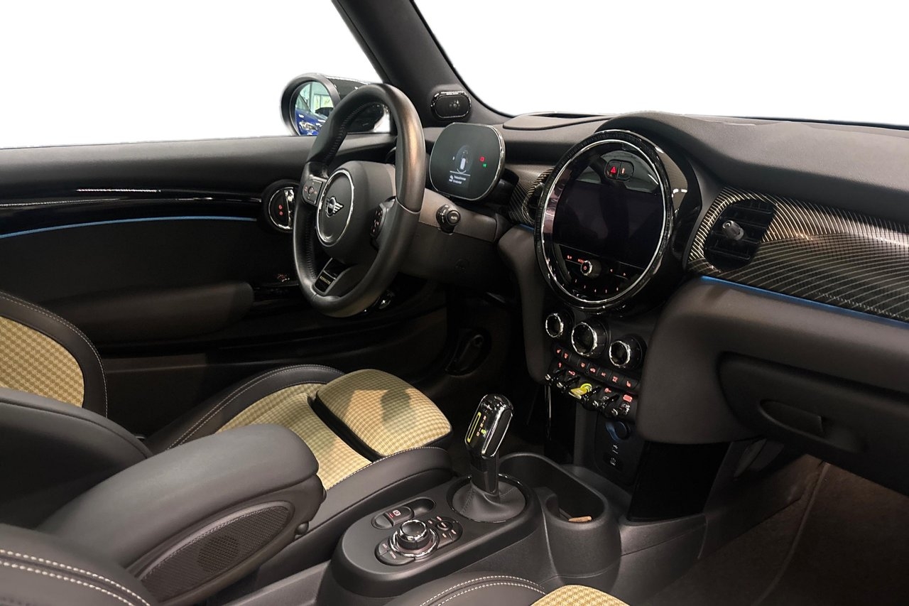 MINI Cooper SE SE Resolute Edition 2024, photo 6/10