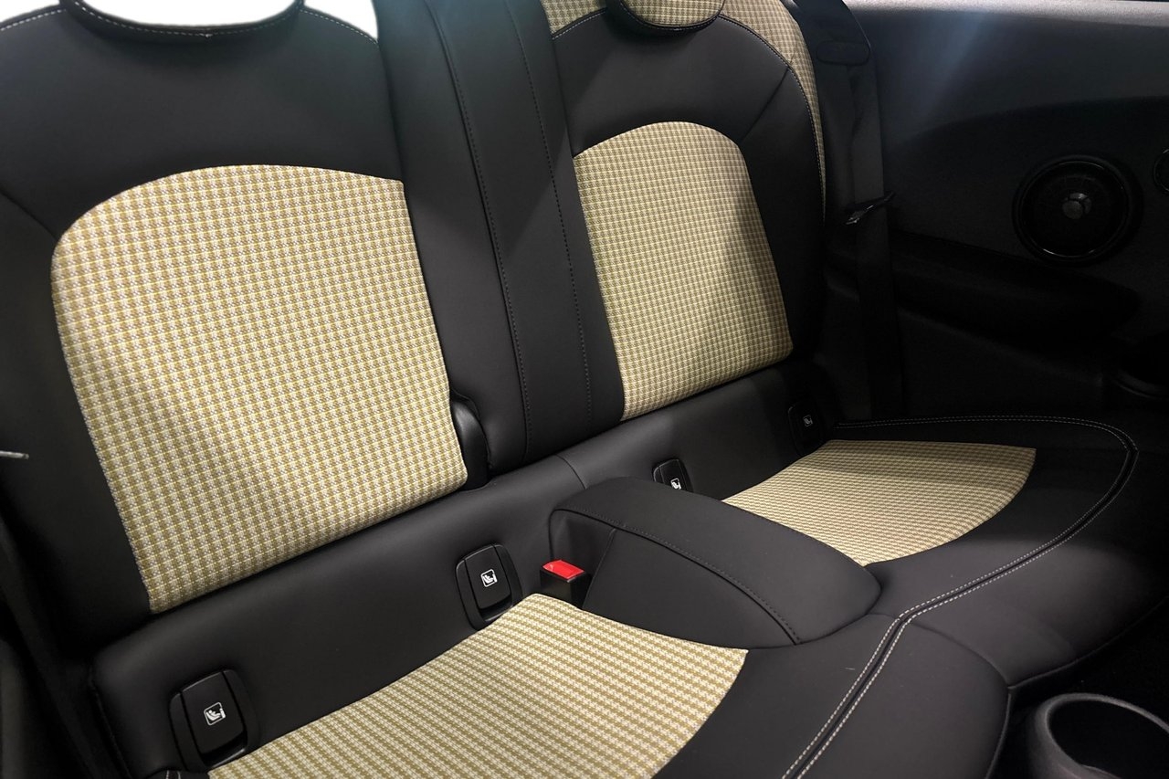 MINI Cooper SE SE Resolute Edition 2024, photo 7/10