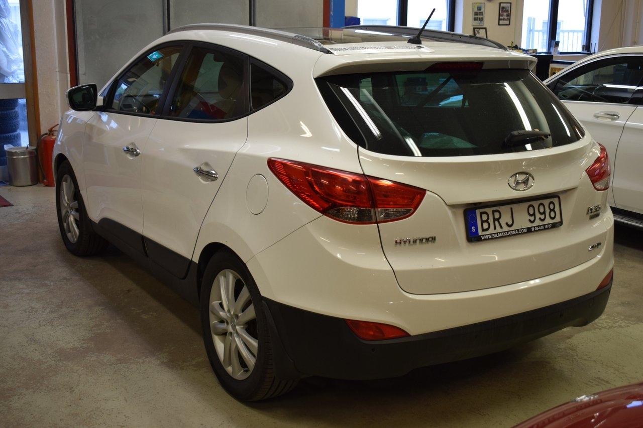 Hyundai ix35 2.0 CRDi 4WD Business 2013, bild 4/10