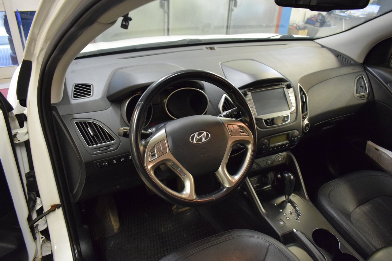 Hyundai ix35 2.0 CRDi 4WD Business 2013, bild 7/10