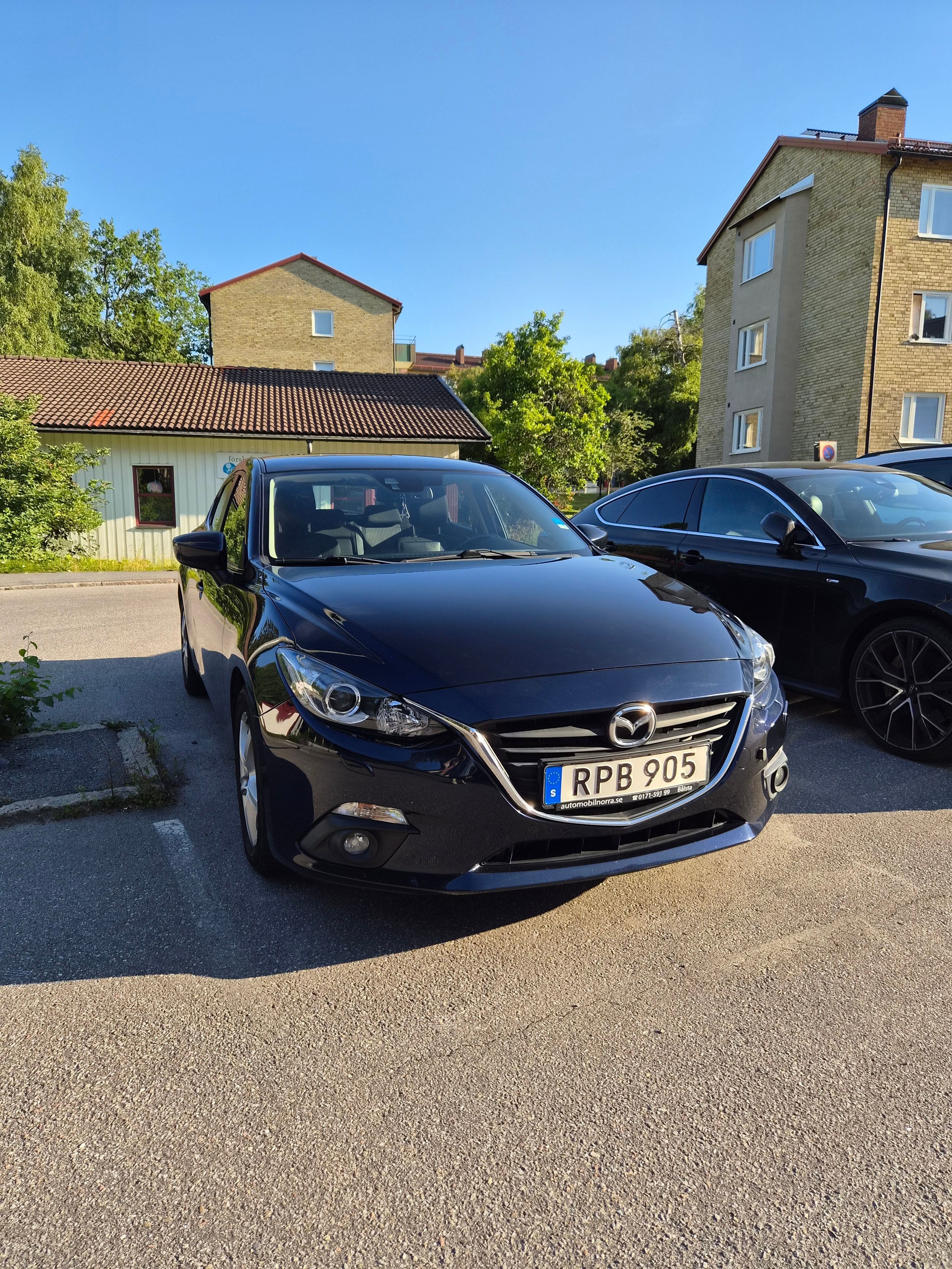 Mazda 3 Sport 2.0 SKYACTIV-G Manuell 2014, bild 2/9
