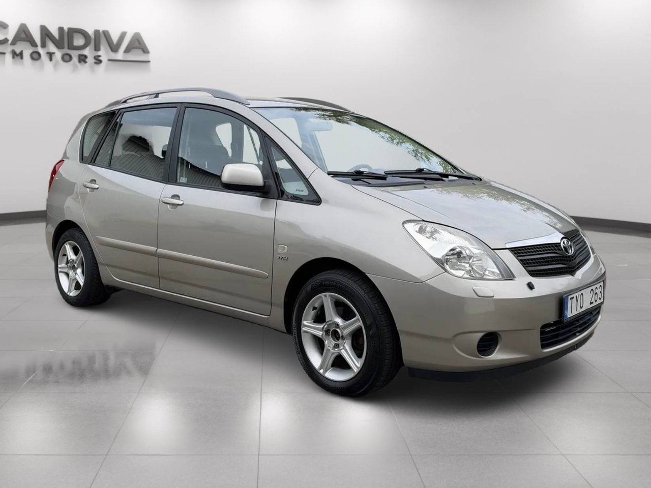 Toyota Corolla Verso 2003, bild 4/10