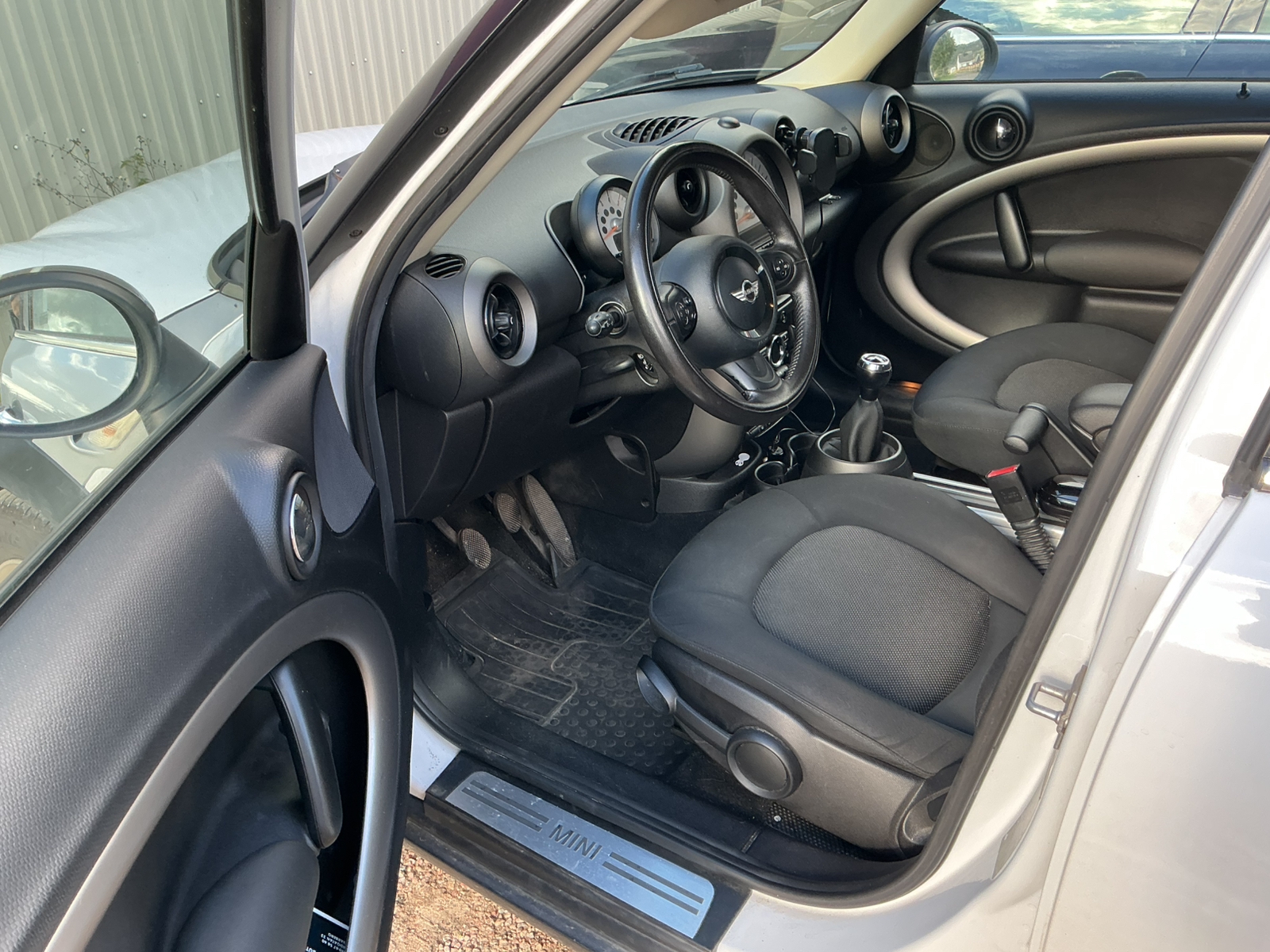 MINI Countryman Cooper D Manuell 2011, bild 3/5
