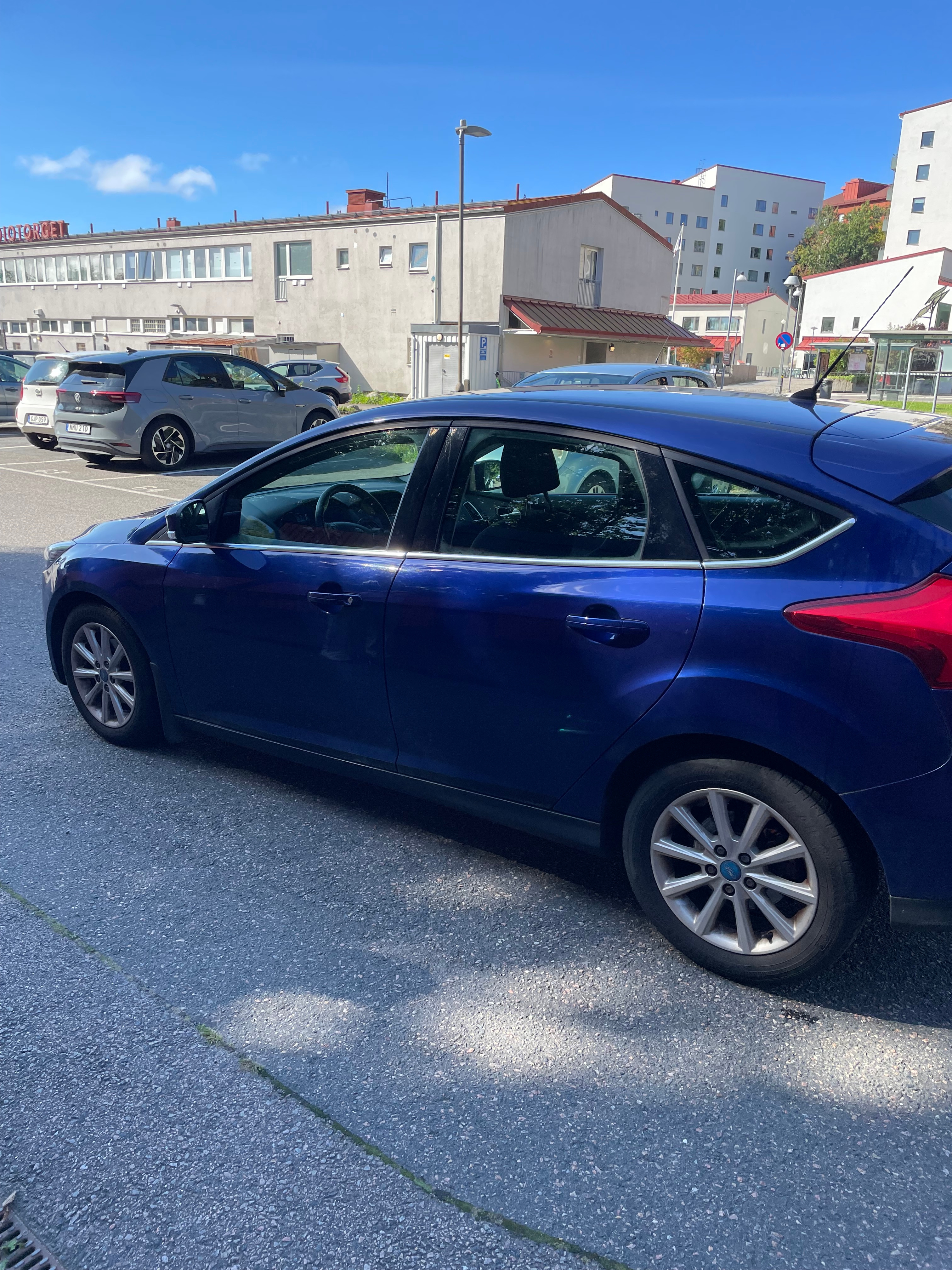 Ford Focus 1.0 EcoBoost Manuell 2015, bild 5/6