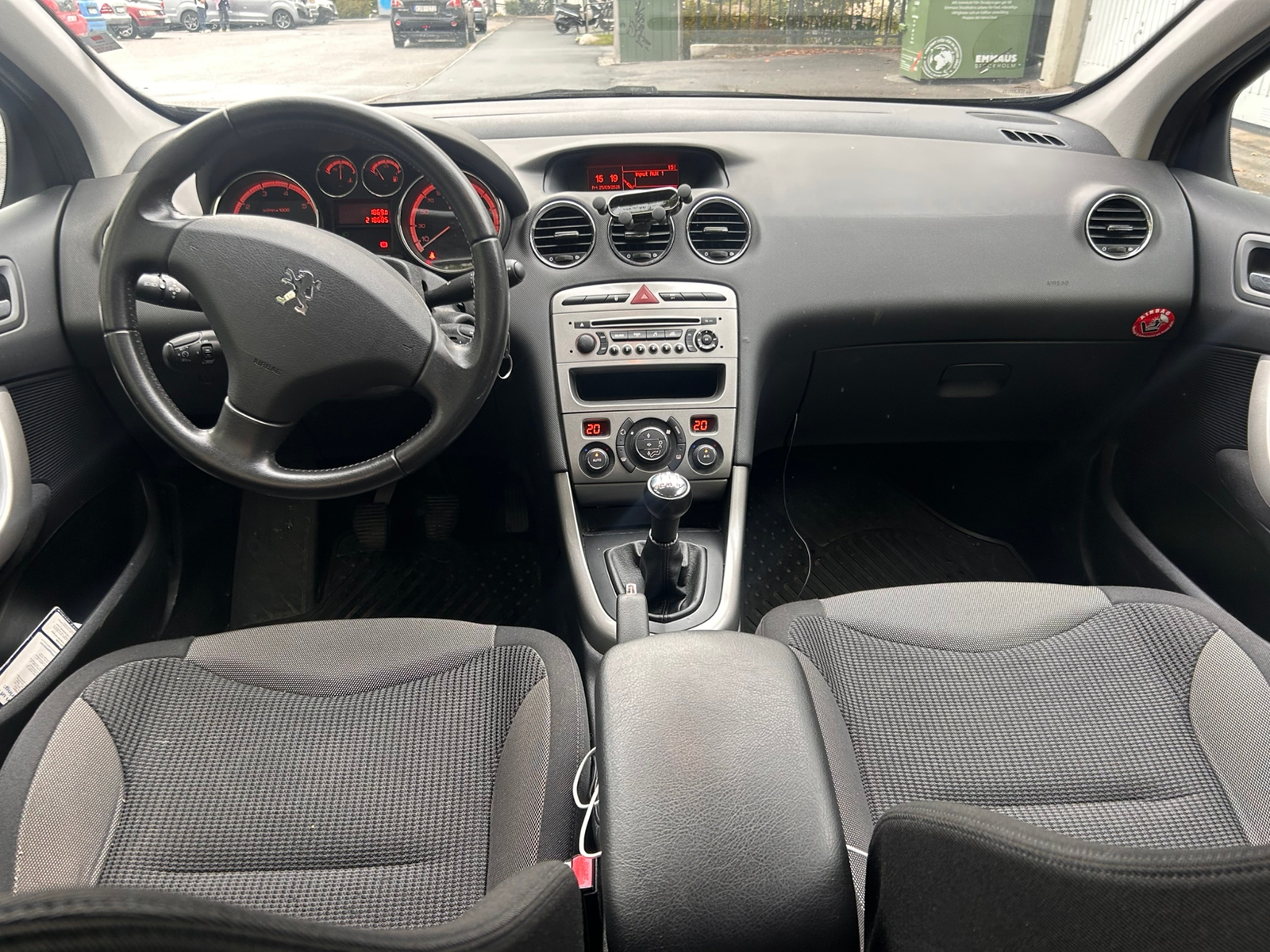 Peugeot 308 5-dörrar 1.6 Bioflex Manuell 2009, bild 7/10