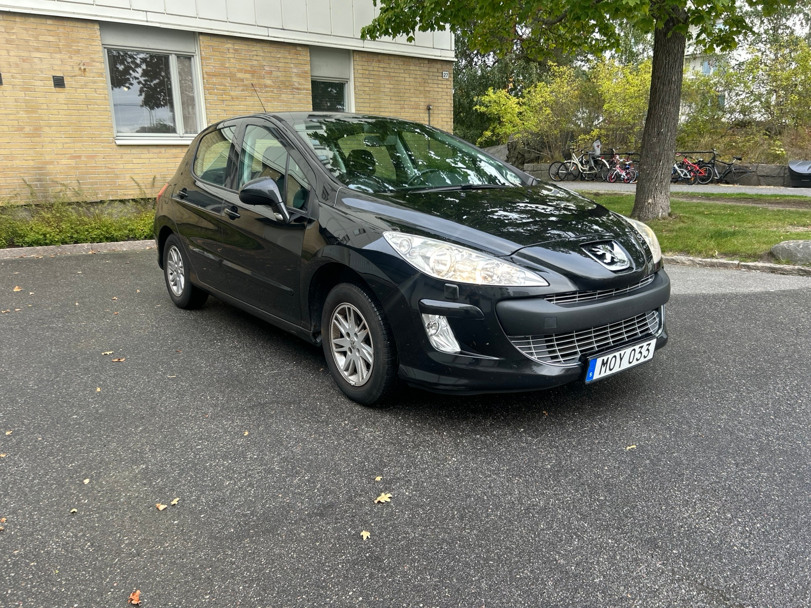 Peugeot 308 5-dörrar 1.6 Bioflex Manuell 2009, bild 3/10