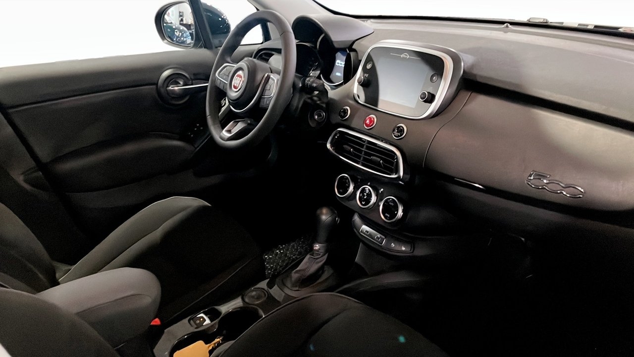 Fiat 500X 1.5 T4 MildHybrid DCT, 130hk 2023, bild 3/9