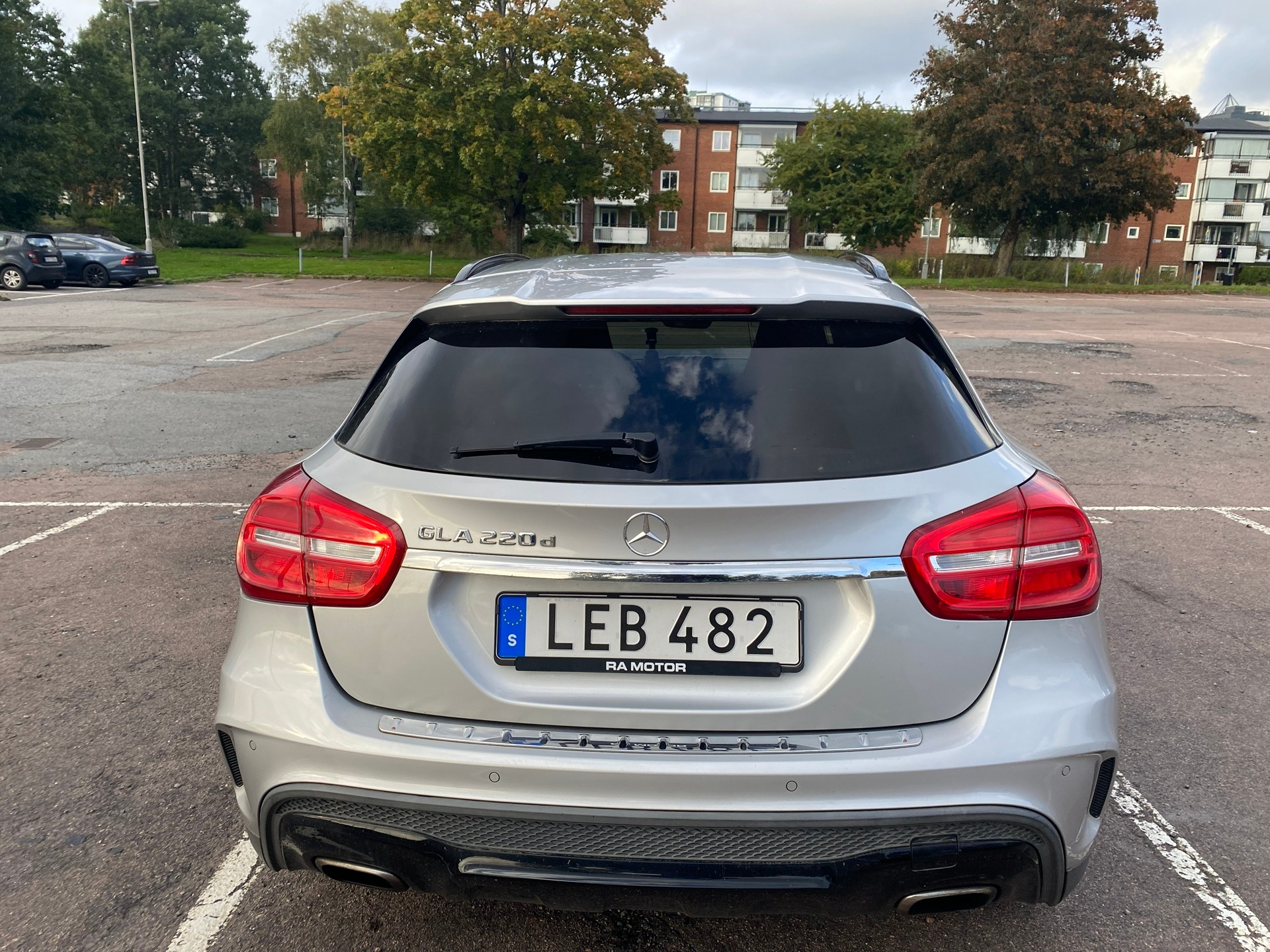 Mercedes-Benz GLA 220 d 7G-DCT 2016, kuva 4/10