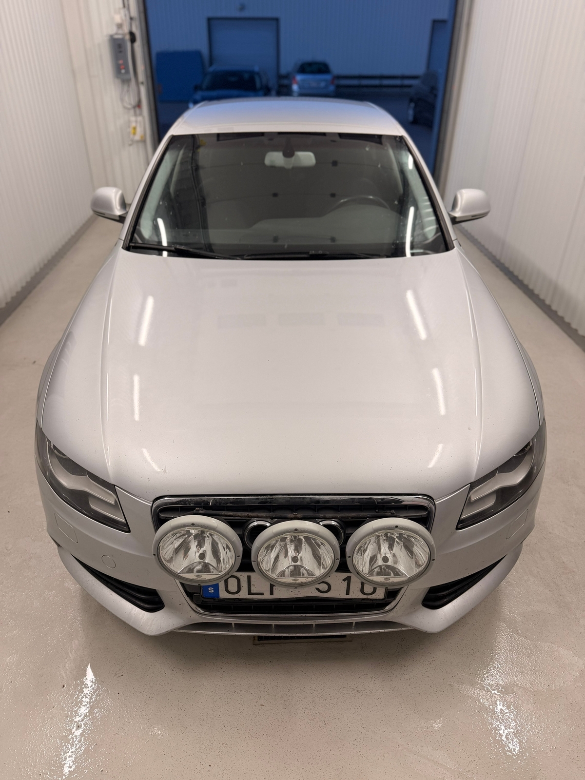Audi A4 Sedan 2.0 TDI DPF Manuell 2009, kuva 2/9