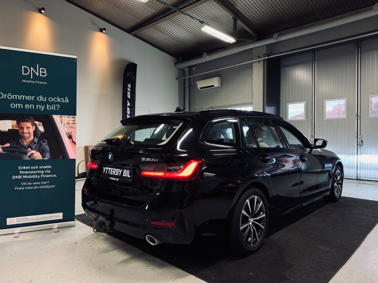 BMW 330 2021, bild 3/10