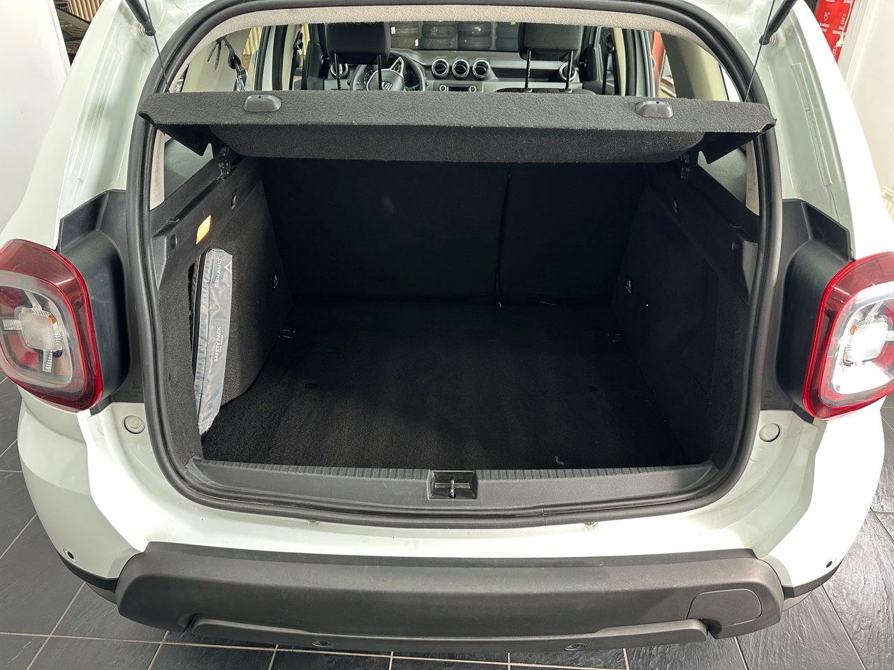 Dacia Duster 1.0 TCe Manuell, 91hk 2021, bild 7/13
