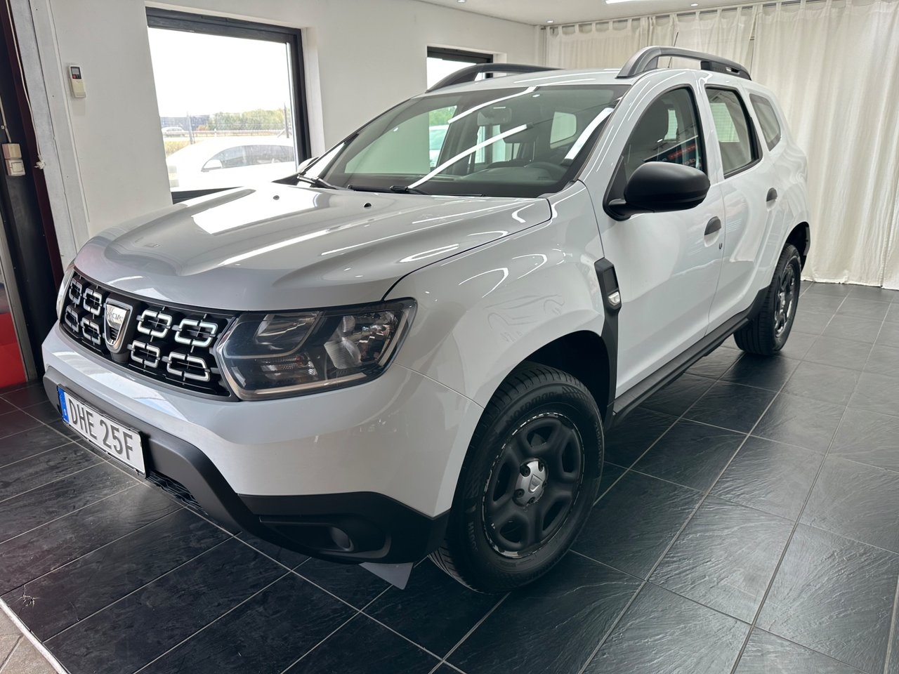 Dacia Duster 1.0 TCe Manuell, 91hk 2021, bild 4/13