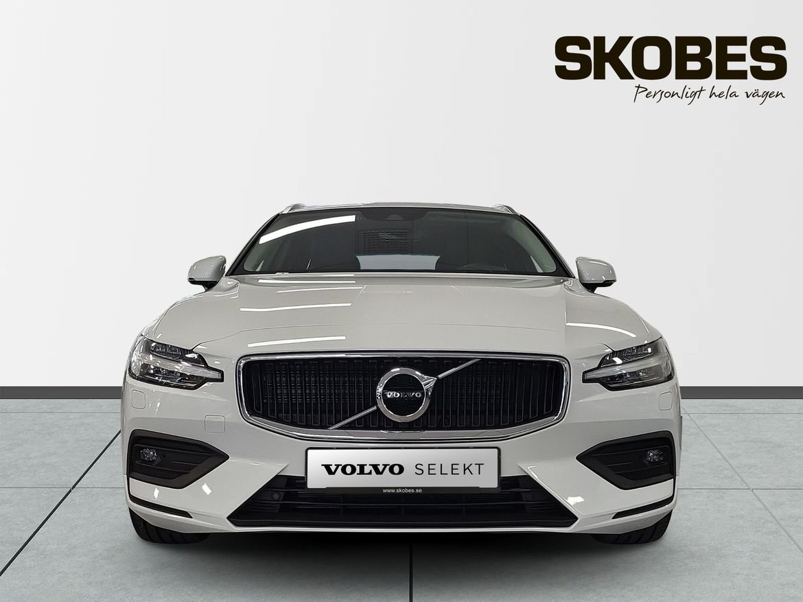 Volvo V60 T4 Momentum Advanced Edition 2020, bild 2/10