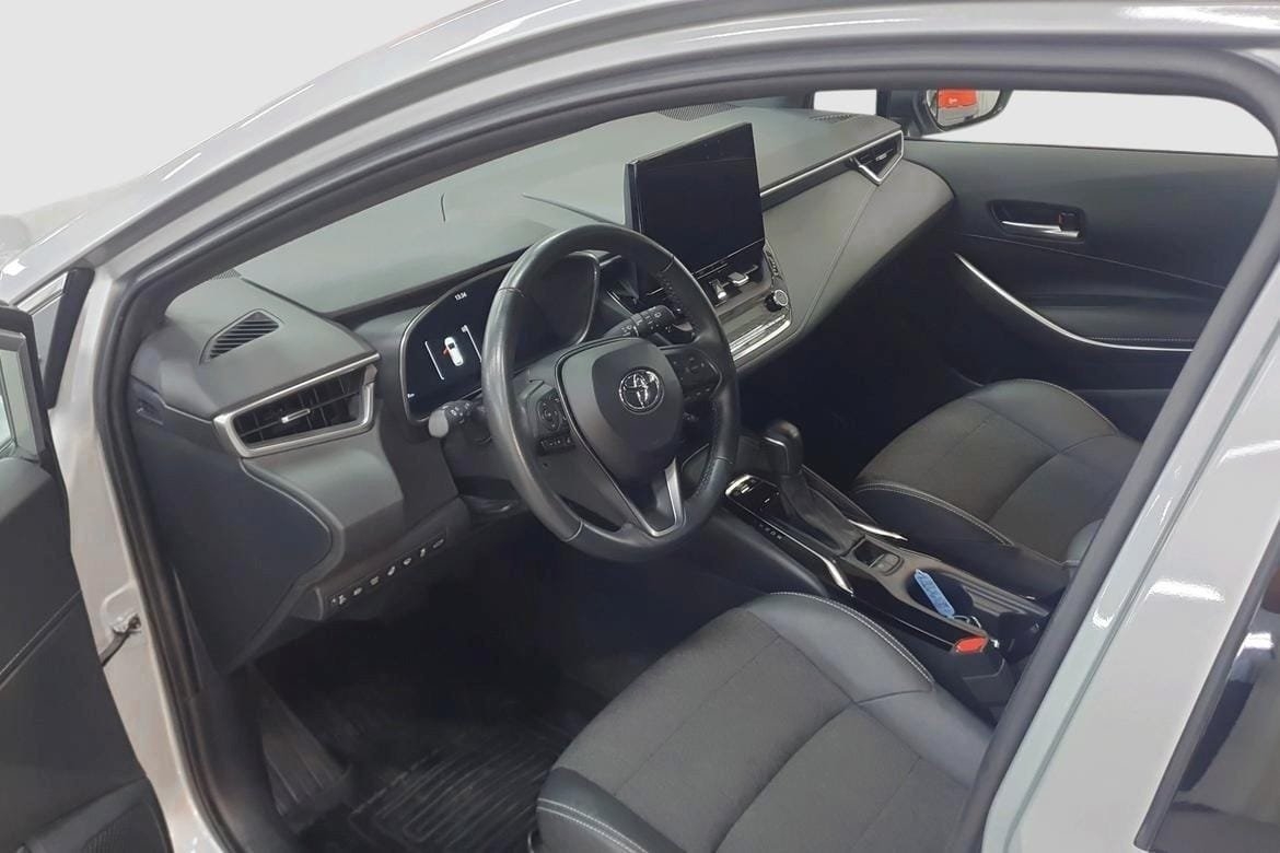 Toyota Corolla 2025, photo 7/10