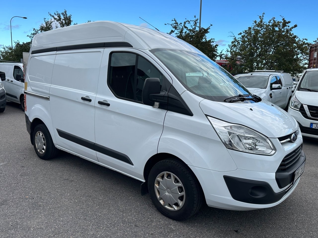 Ford Transit Custom 2017, kuva 2/10